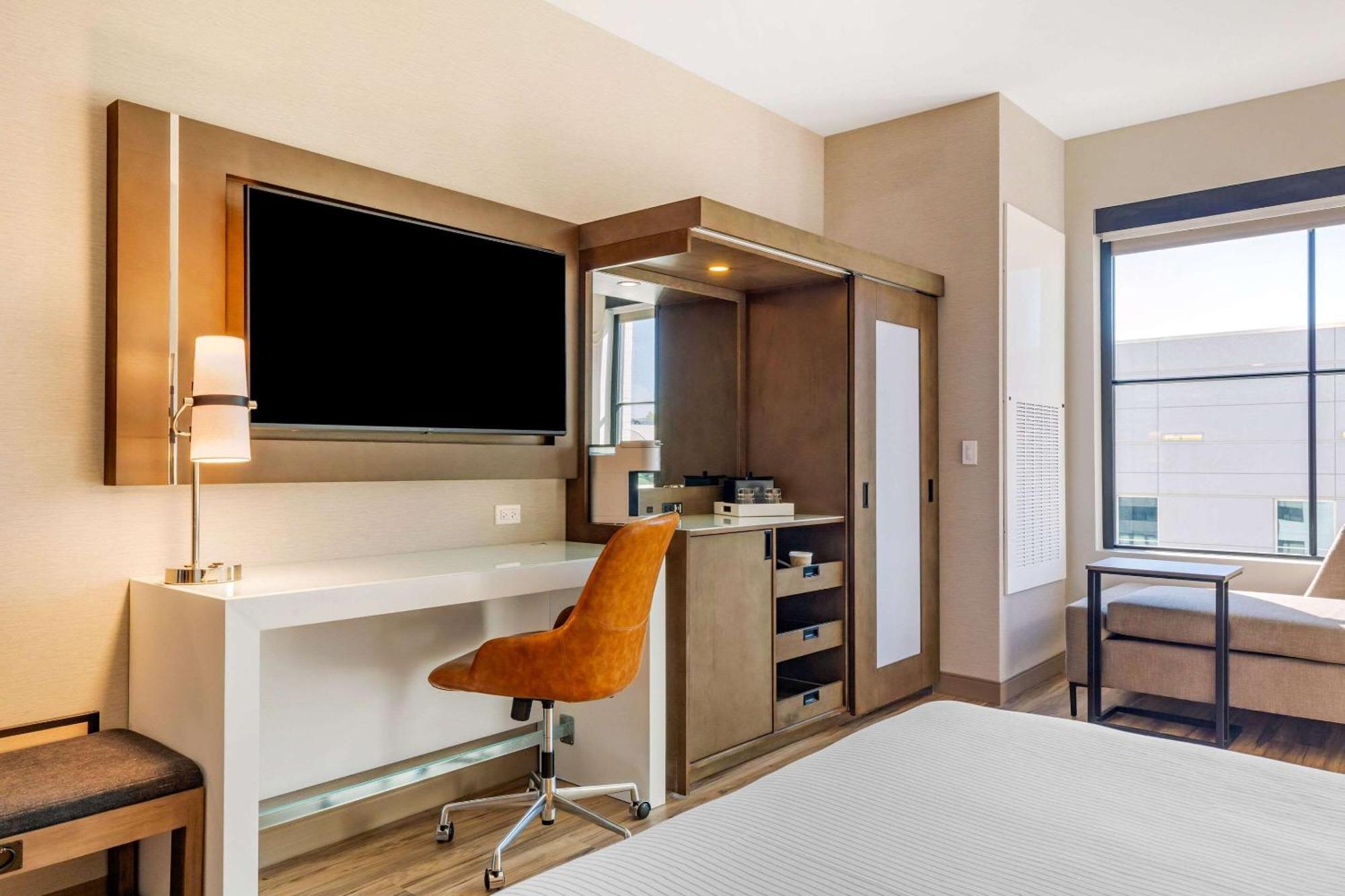 Cambria Hotel New Haven University Area Экстерьер фото