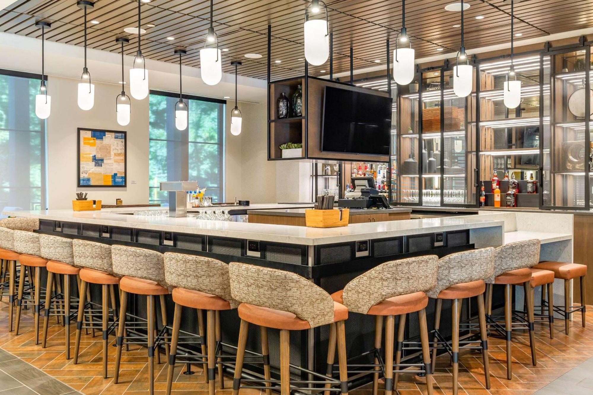 Cambria Hotel New Haven University Area Экстерьер фото